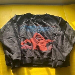 Sinking black crewneck sweatshirt Billie Ellish